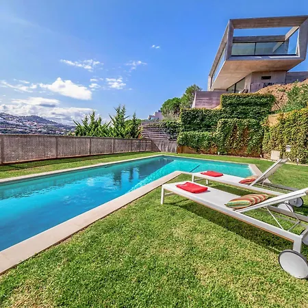 Jandalo Berria By Interhome